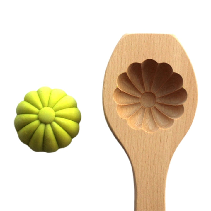 Skanto | Tre Moon Dumpling Maker Mold
