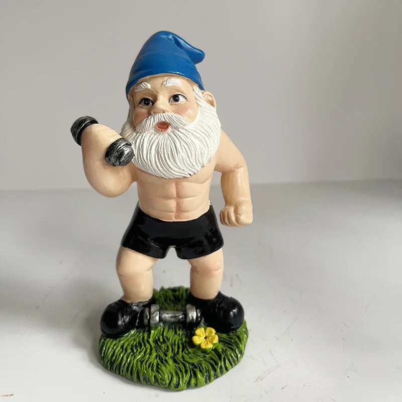 Skanto | Morsom Nisse Figurine laget av Harpiks som Vektløfter for Hagedekorasjon