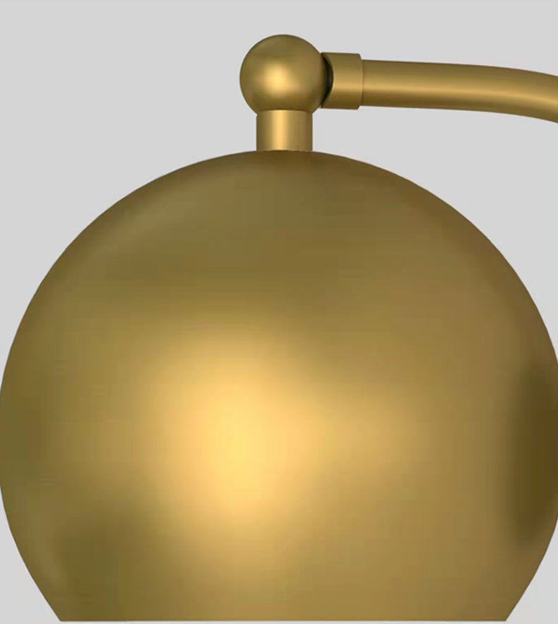 Norvo | Elegant vegglampe med et preg av fortiden og moderne funksjon