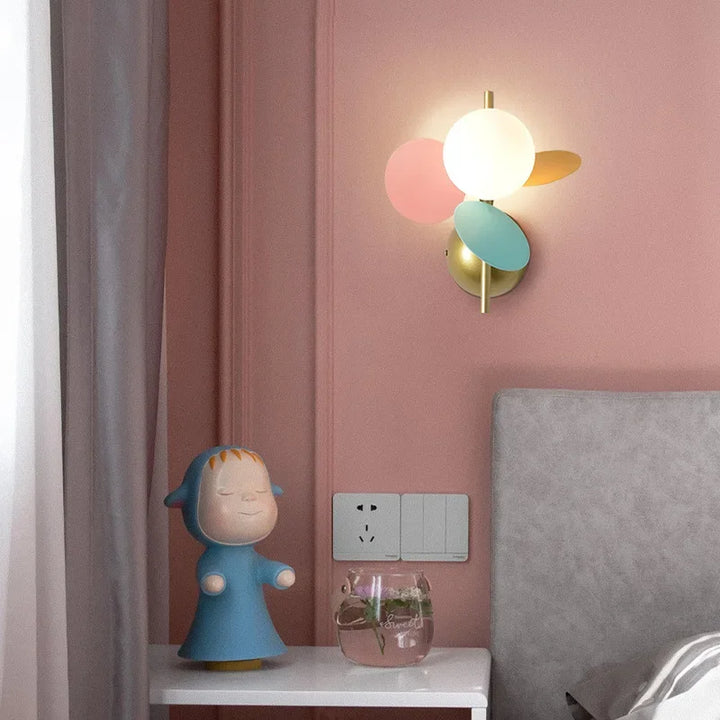 MacronLight – Moderne LED Akryl Vegglampe Skanto