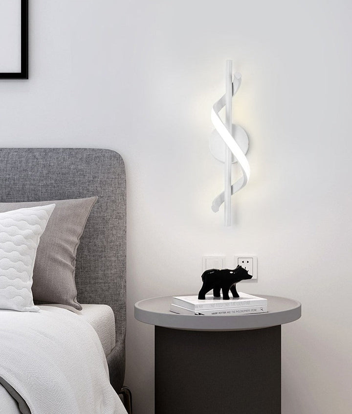 Skanto | SpiralLume – Minimalistisk LED Vegglampe med en Moderne Kante