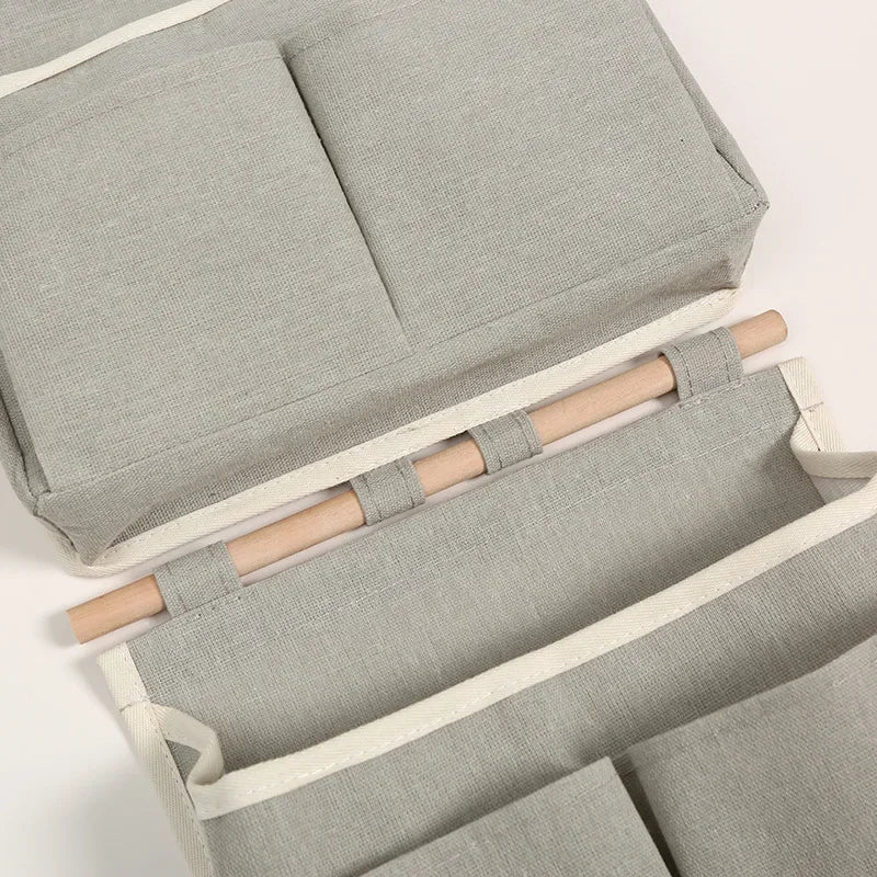 Norvo | Stowella Vegglagerpose laget av lin | Vannavstøtende & plassbesparende | Hengeorganisator for undertøy & småting – 23×6×25 cm