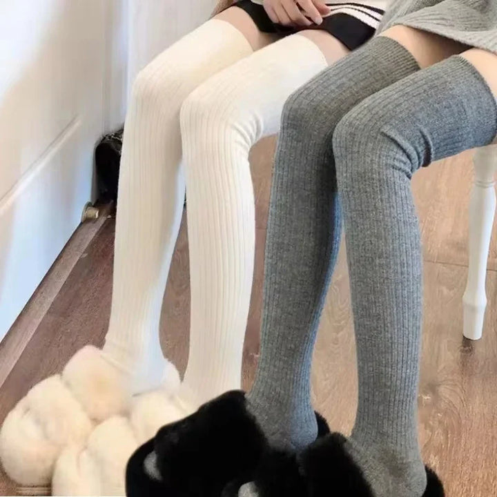 Skanto | WoolLuxe Kvinne Overkne Sokkene | Høst & Vinter | Varm & Tykk | Ensfargede Farger | 60–65 cm