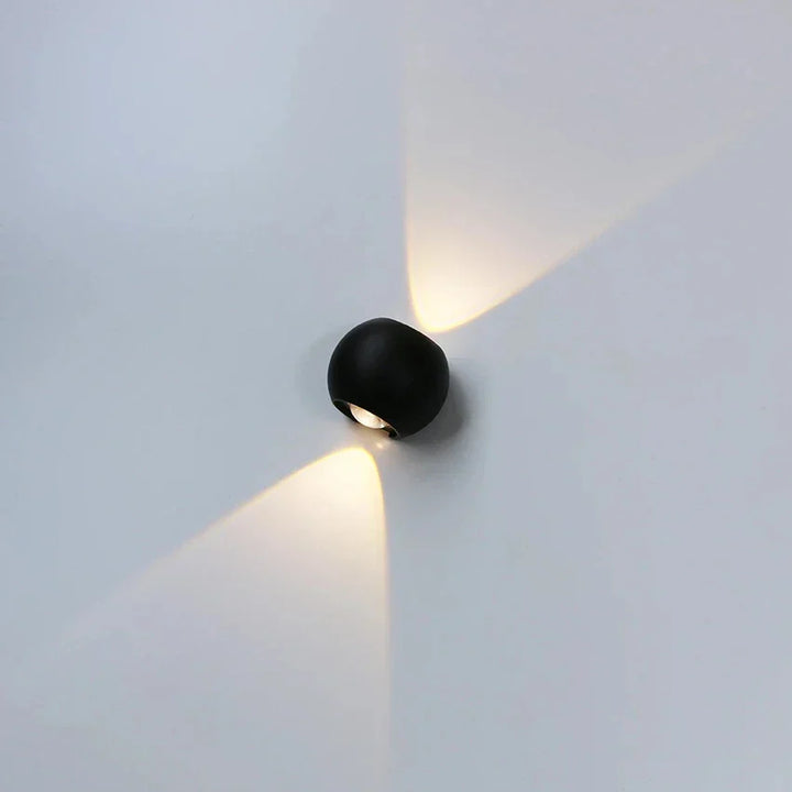 SolarGlow - 6W Vegglampe for Utendørs Skanto