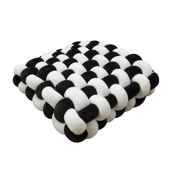 Chunky Woven Knot Cushion | Skanto