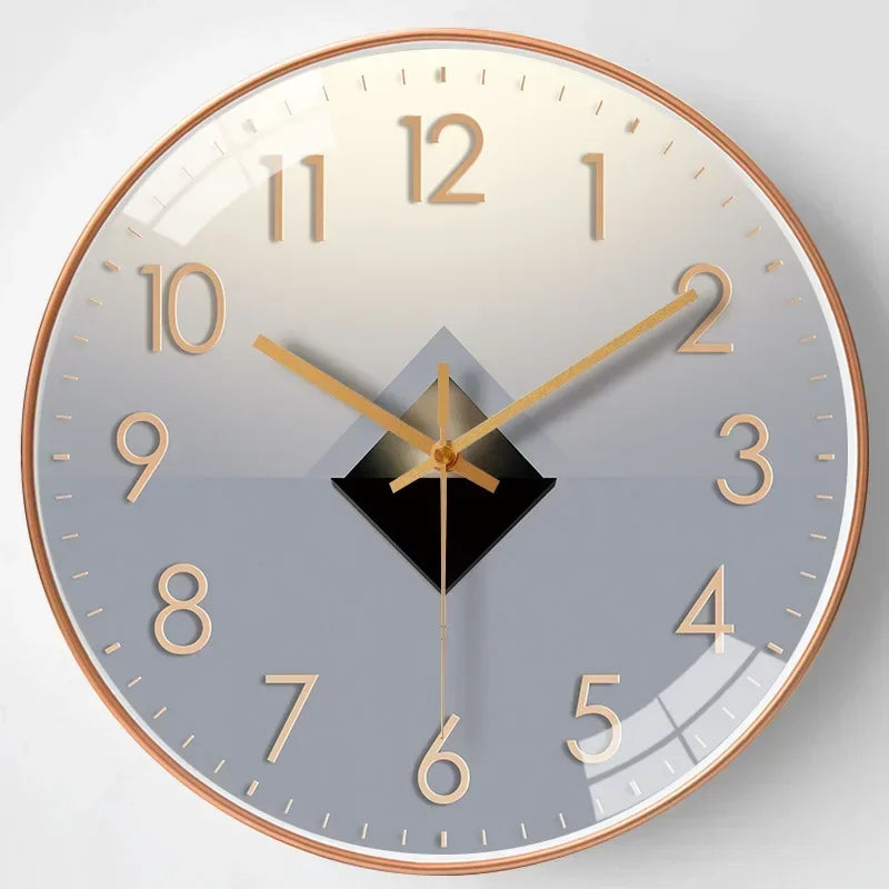Skanto | SilentTime – Digital Veggklokke i Klassisk Stil