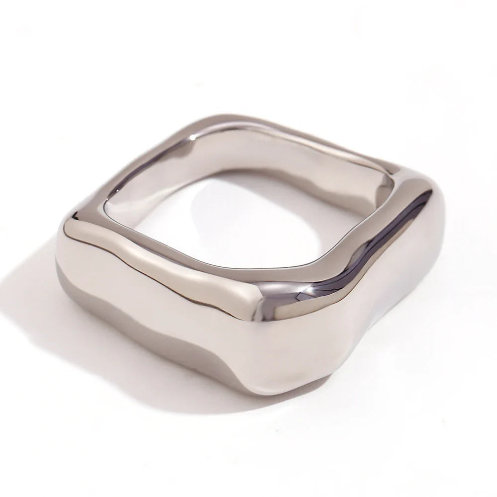 Skanto | 18k Tekstured Firkantet Ring