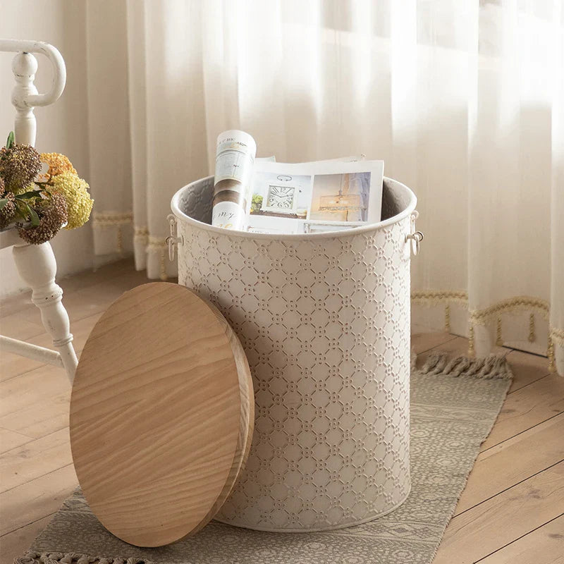 Skanto | Fransk Sidebord laget av Jern med Oppbevaringskurv Plassbesparende Design
