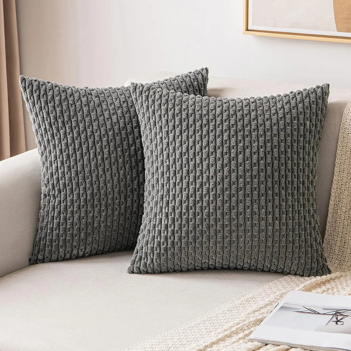 Skanto | Boho Ribbet Fløyelsputeomslag – Stilige Stripete Dekorative Putekasse for Sofa eller Seng