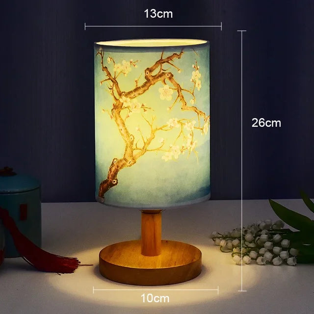 Skanto | Dimmbar LED nattlampe med stoffskjerm i plommerose – Perfekt nattlampe til soverommet