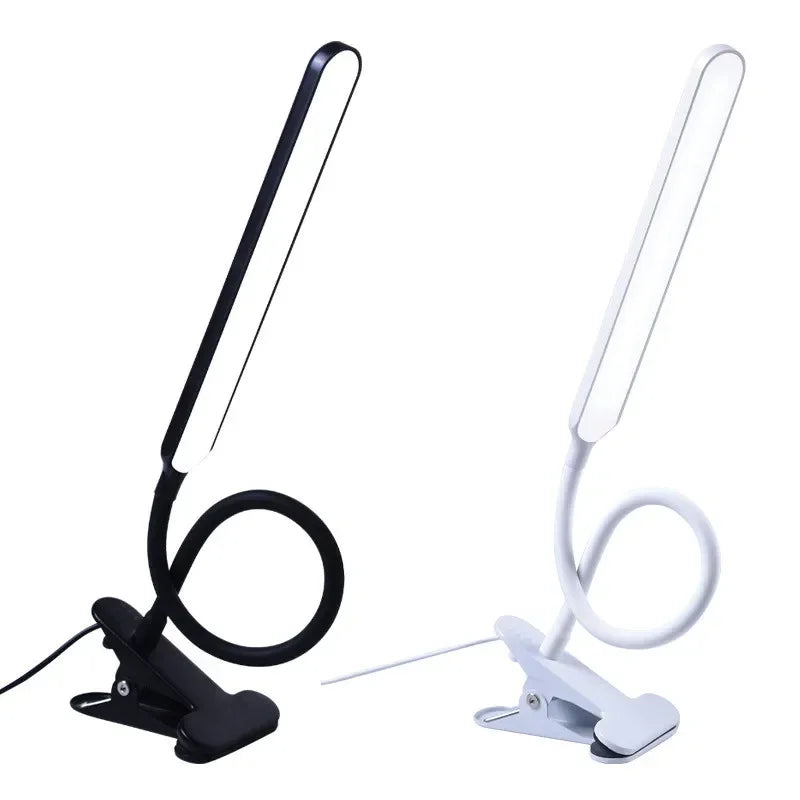 Skanto | LED Klemlys LumaFlex | 3 Lysfarger & 10 Lysstyrkenivåer | USB Drift | Fleksibel Hals | Øyevennlig & Dempbar