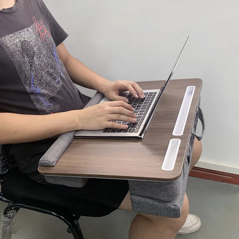 Skanto | Bærbar Laptopbord med Pute