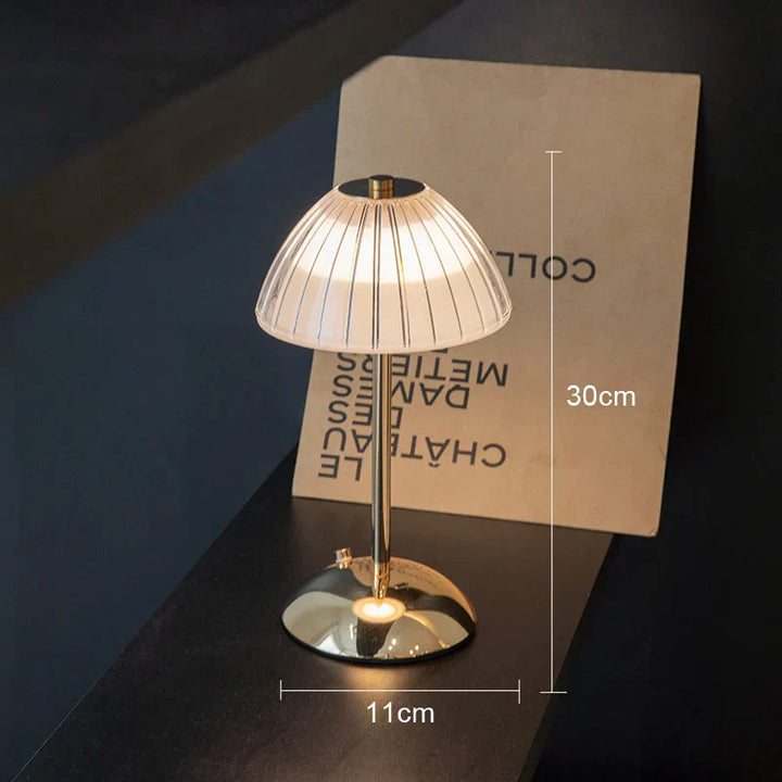 Nordisk LED bordlampe – Dimmbar, Moderne design for stue og soverom | Skanto