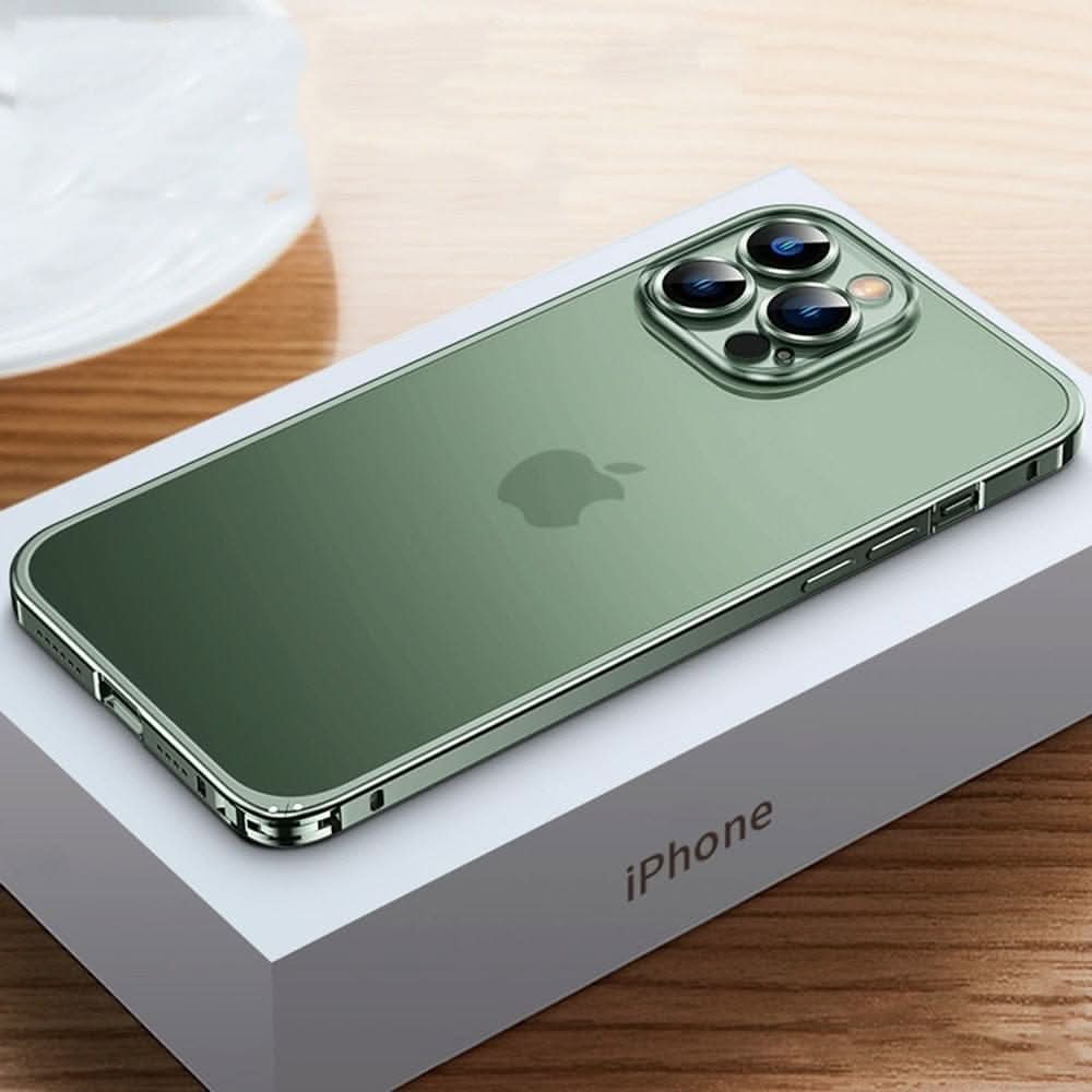 Skanto | Aluminiumsmetallkasse med polykarbonatbakside for iPhone