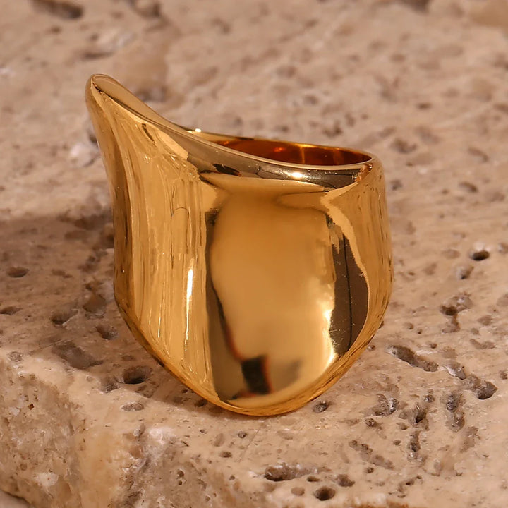 Skanto | 18k Bred Bølger Klassisk Ring