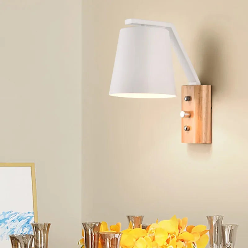 WoodGlow Light – LED Vegglampe for Soverom Skanto
