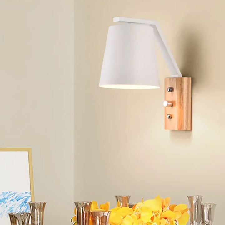 WoodGlow Light – LED Vegglampe for Soverom Skanto