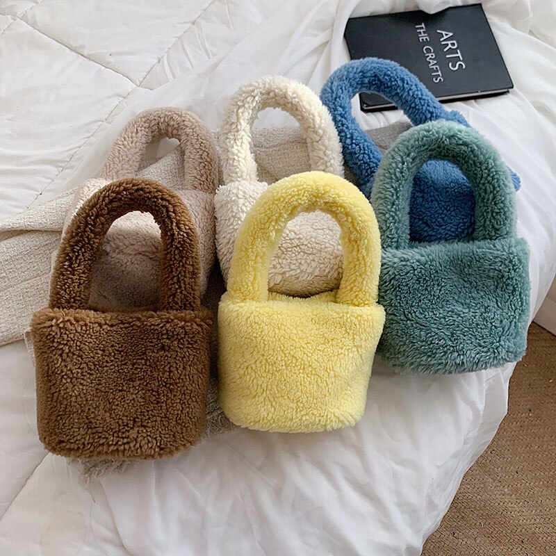 Skanto | Kosedyr Plush Mini Bucket Bag