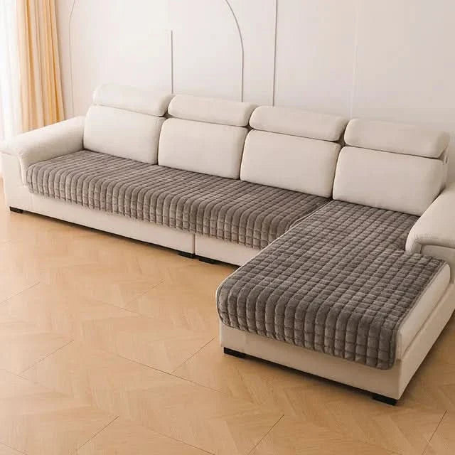 Skanto | VelvetCozy - Plush velvet anti-slip sofa cover for added elegance and comfort