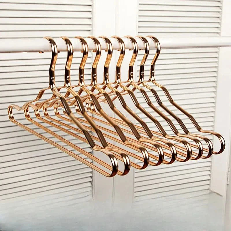 Skanto | Premium Messing Kleshengere for Elegant Garderobe