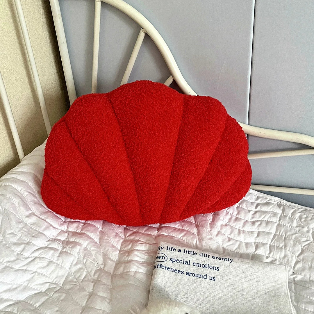 Pastell Shell Pute – Fluffy Bouclé Plush Putekledd | Skanto