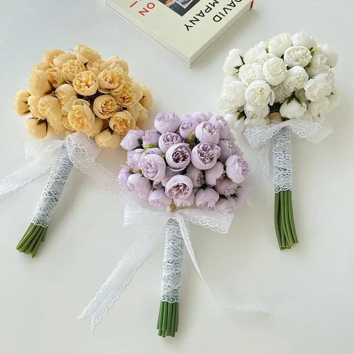 Blomsterbukett med 20 kunstige roser og pioner
