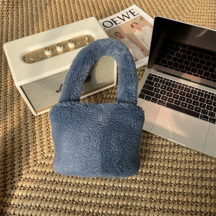 Skanto | Kosedyr Plush Mini Bucket Bag
