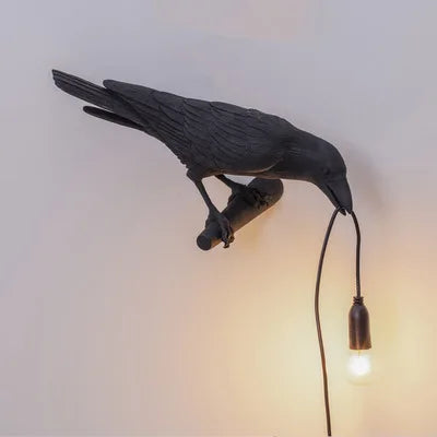 Skanto | Moderne Lucky Bird Bordlampe – Kreativ Resin Dyre Design for Soverom og Stue