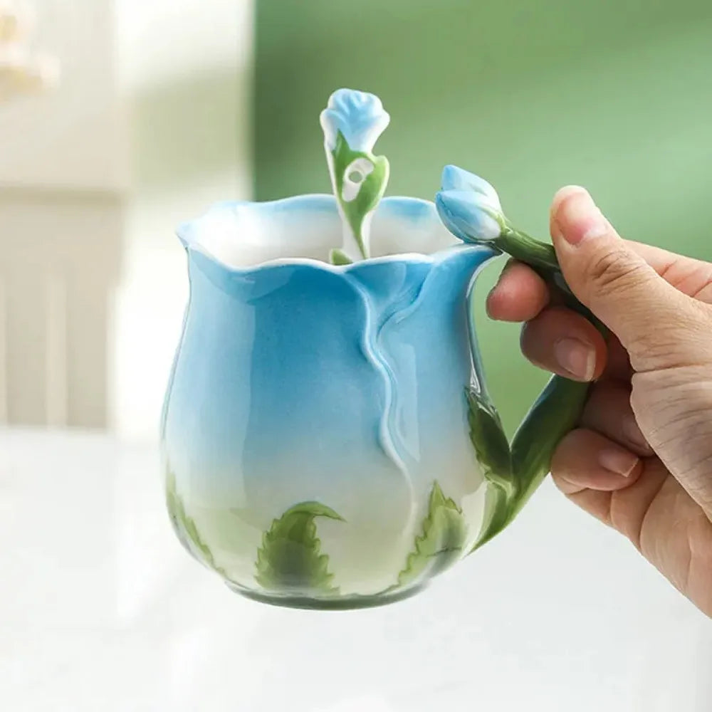 Skanto | 3D Rose Blomst Kaffe Mugge Keramiske Kaffe Mugger Søte Estetiske Vannkopper med Skje Sommer Vinter Drikke Utstyr Valentinsdag Gaver