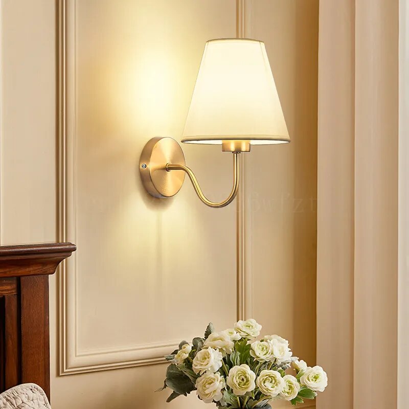 Skanto | RusticGlow - Vegglampe av Stoff i Amerikansk Stil