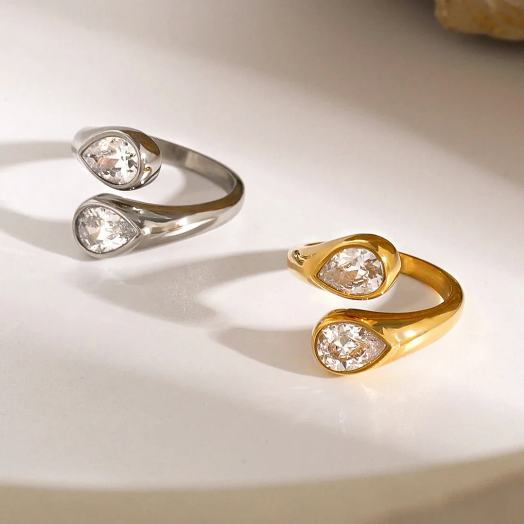 Skanto | Dråpeformet diamantdekorert innpakningsring