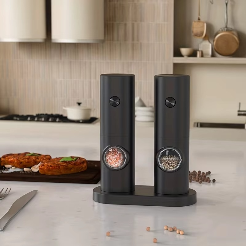 Skanto | Elektrisk pepper- og saltkvernsett med justerbar grovhet og LED-lys