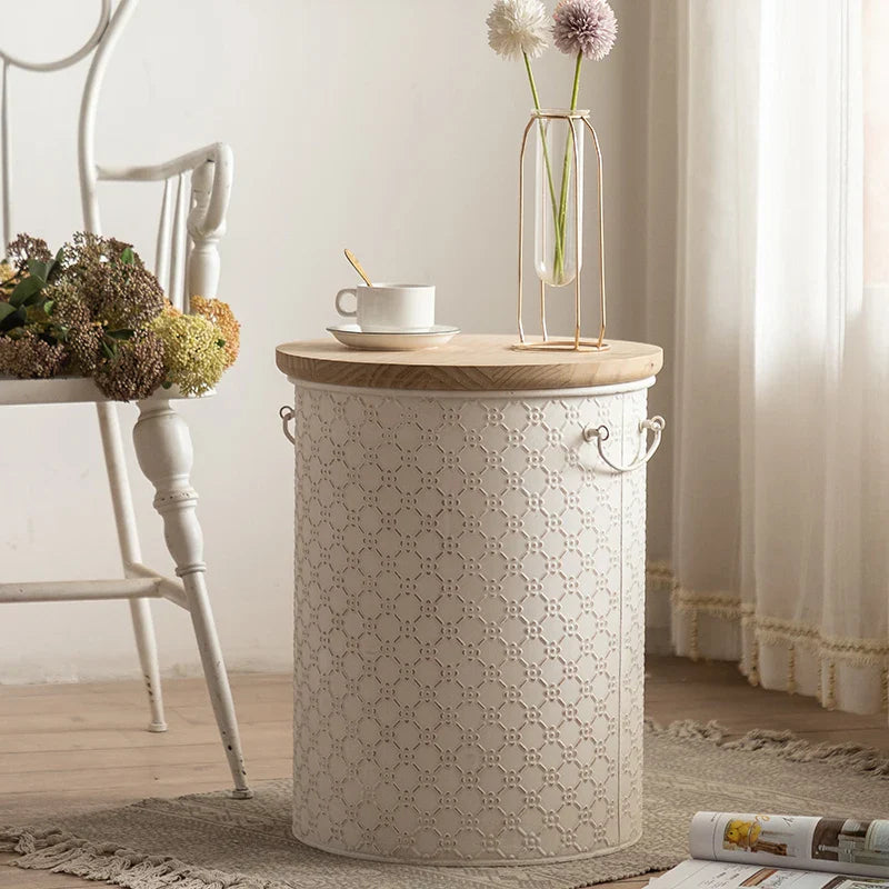 Skanto | Fransk Sidebord laget av Jern med Oppbevaringskurv Plassbesparende Design