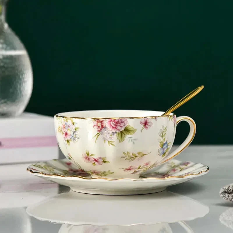 Skanto | Elegant Bone China Porcelain Coffee Cup - Luksuriøs og Unik Design
