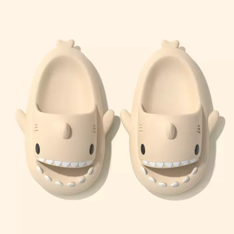 Skanto | Shark Slippers Myke Sklisikre Sandaler for Menn og Kvinner Innendørs Utendørs Kule Strand Sandaler