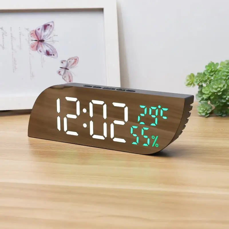 Skanto | LED Digital Vekkerklokke med Dobbelt Skjerm & Ubegrenset Snooze