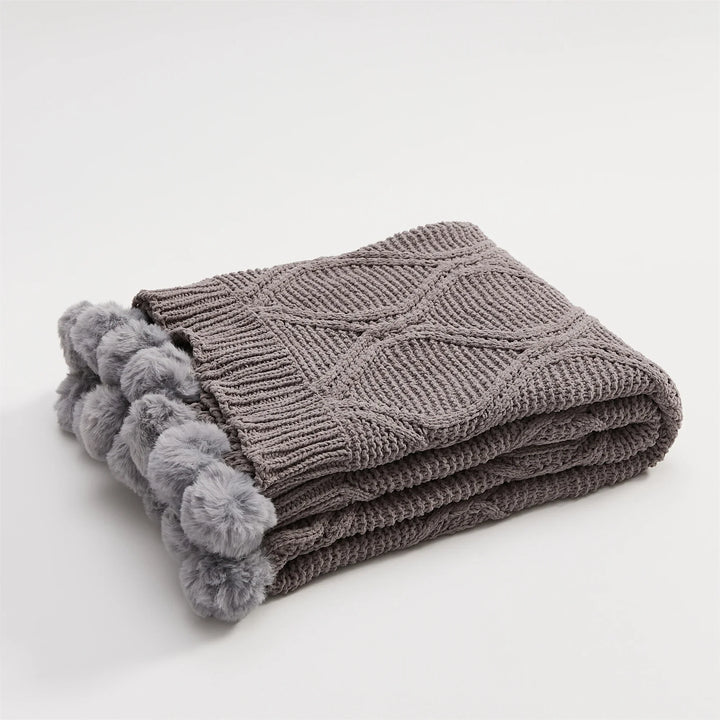 HeartCozy Blanket – Luxe Chenille Blanket with Heart Fringes Skanto