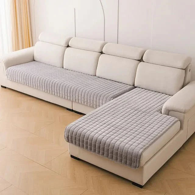 Skanto | VelvetCozy - Plush velvet anti-slip sofa cover for added elegance and comfort