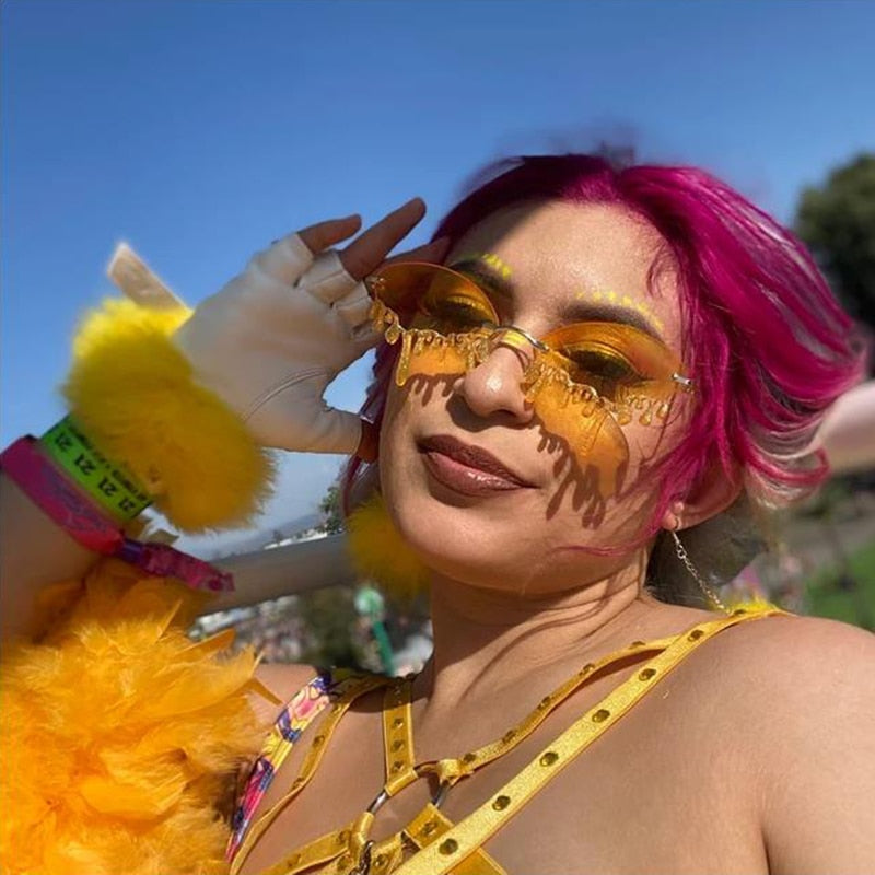 Cry me a Glitter' Sunglasses | Let the festival season begin! | Skanto
