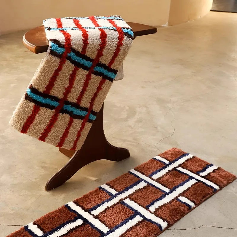 illustrative Grid Rug | Skanto