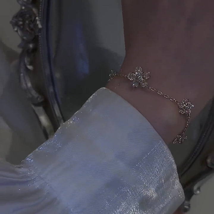 Skanto | Floral Blossom Zircon Armbånd