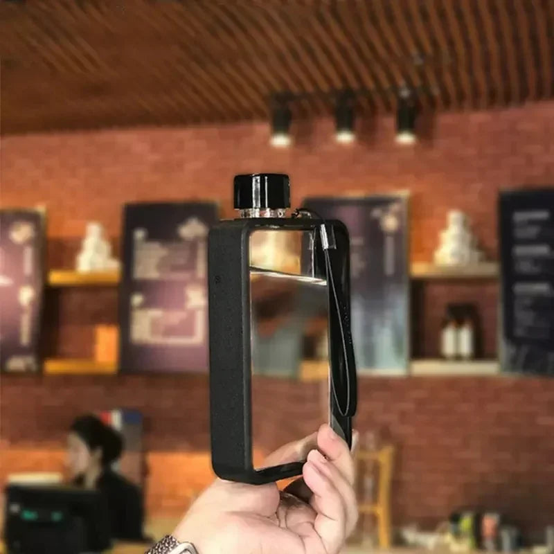 Skanto | Hydro Square Elegant Ergonomisk Vannflaske