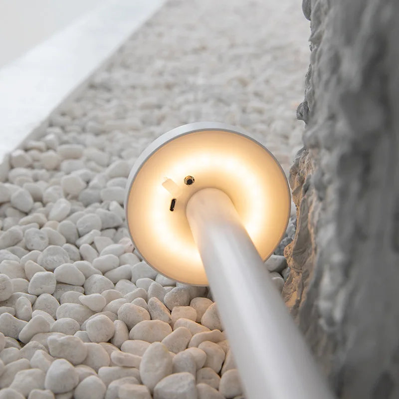 LumiRest – Luksus Trådlampe med LED for Utendørs Skanto
