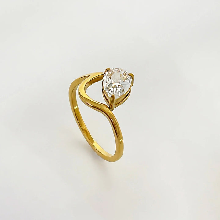 Skanto | 18k Uregelmessig Vri Diamant Ring