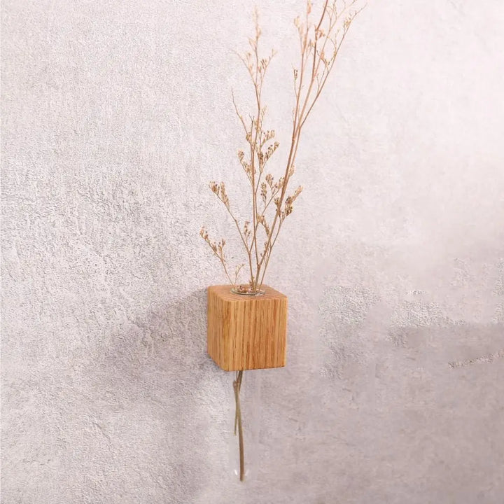 Skanto | Magnetisk Blomsterrør Vase av Tre