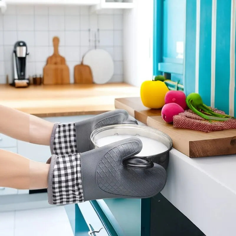 Skanto | ThermoGrip Silikon Kjøkkenhanske | Varmeresistent opp til 250 °C | Rutsji-fri & Forlenget | Antiskoldbeskyttelse for Ovnen & Grill
