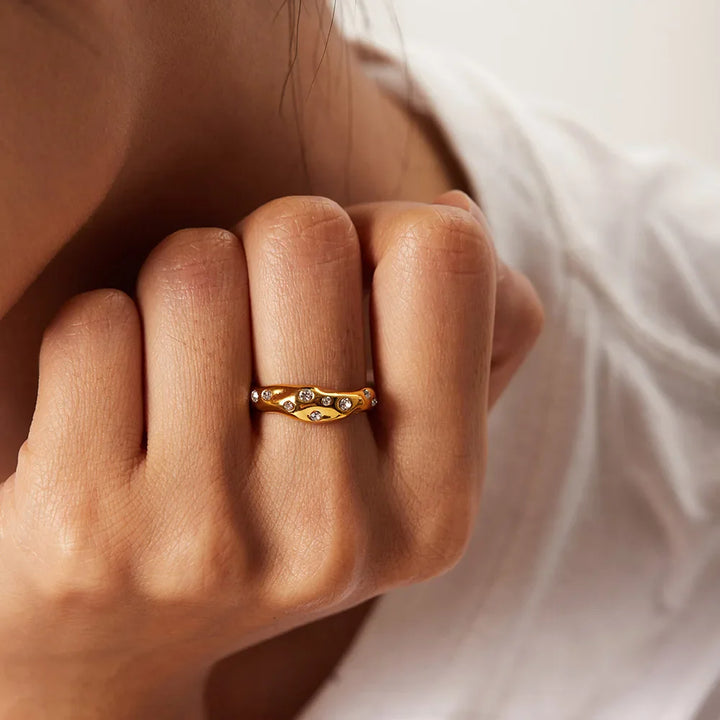 Skanto | Gull Diamant Innebygd Ring