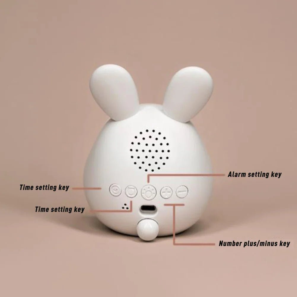 Kaninhode formet barneklokke med LED nattlys - BunniGlow | Skanto