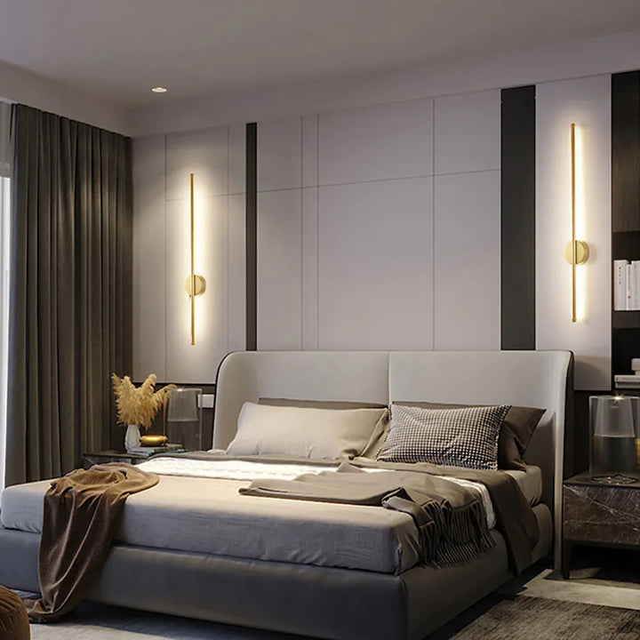 Skanto | SofaLume – Modern Vegglampe i Svart og Gull for Stilfullt Liv