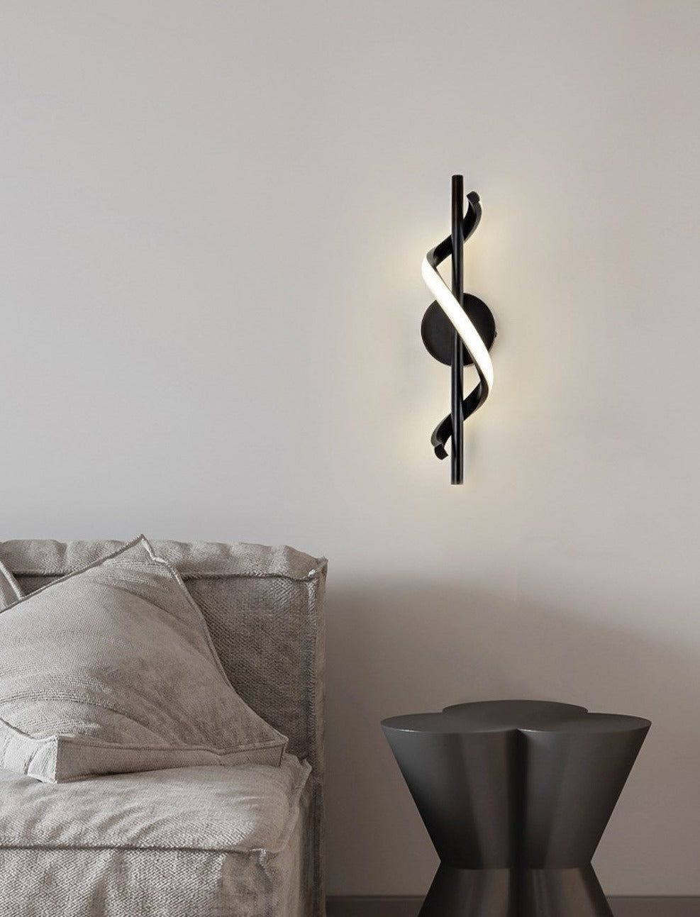 Skanto | SpiralLume – Minimalistisk LED Vegglampe med en Moderne Kante